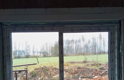 Dodávka a montáž oken, dveří a HS portálu pro novostavbu rodinného domu v Novém Oldřichově