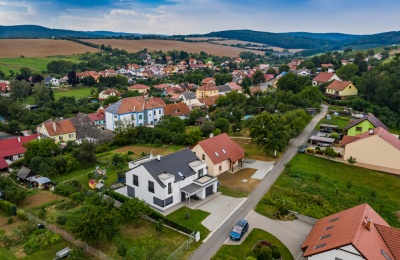 Výroba a montáž plastových oken a dveří - novostavba RD Modrá u Velehradu