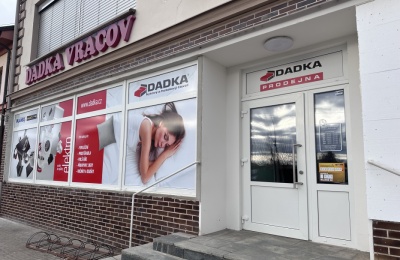 Plastová okna a dveře Rehau Synego pro firmu DADKA VRACOV s.r.o. | AZ OKNA a.s.