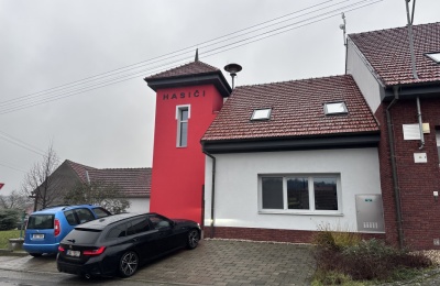Hasičská zbrojnice Horní Bojanovice – moderní okna a dveře po rekonstrukci