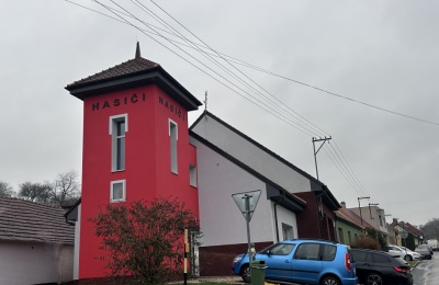 Hasičská zbrojnice Horní Bojanovice – moderní okna a dveře po rekonstrukci