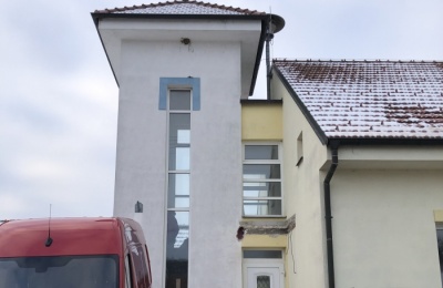 Hasičská zbrojnice Horní Bojanovice – moderní okna a dveře po rekonstrukci